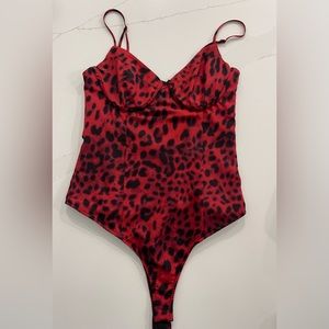 Superdown Kaia Underwire Bodysuit in Red Leopard